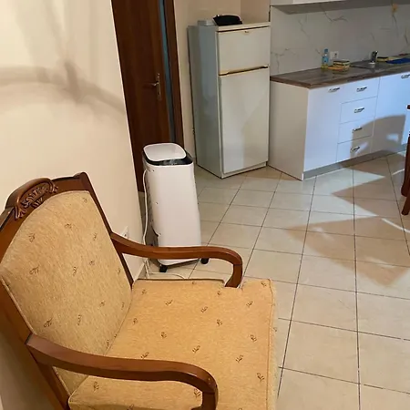 Eretz Apartment *